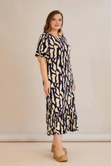 Plussize Jurk Met Print En Ruches Aan De Zoom – Multicolor