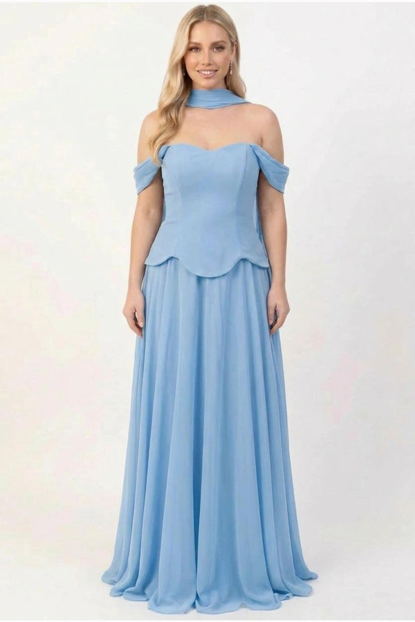 Crepe Avondjurk Met Tule Rok En Sjaaldetail — Blauw