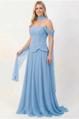 Crepe Avondjurk Met Tule Rok En Sjaaldetail — Blauw