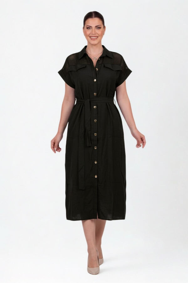 Plus - Size Jurk In Zwart Met Mesh - Schouderdetail En Knoopsluiting