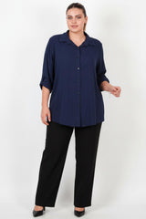 Plus‑Size Blouse Met Omgeslagen Mouwen — Indigo