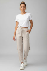 Linnenbroek In Grote Maten Met Mesh - Detail — Taupe