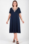 Plus - Size Jurk Met V‑Hals En Gehaakte Details – Marineblauw
