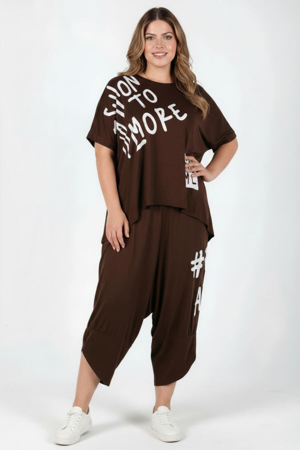 Plus - Size Bedrukte Tweedelige Set — Bruin
