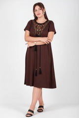 Plus - Size Jurk Met Authentieke Kraag, Bruin