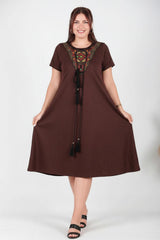 Plus - Size Jurk Met Authentieke Kraag, Bruin