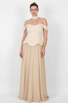Plus‑Size Krepe Avondjurk Met Sjaal En Tule Rok — Beige
