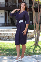 Plus‑Size Paarse Midi‑Jurk Met Stenenversiering In De Taille En 3/4‑Mouwen