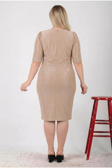 Abendkleid In Großen Größen Mit Taillendetail, Halbarm — Beige