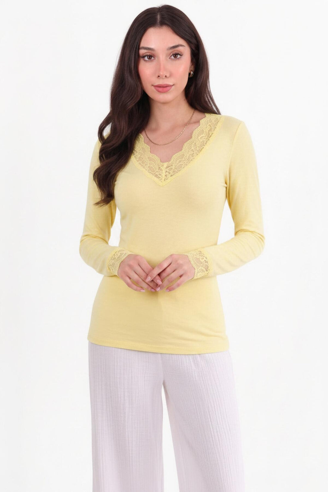 V - Halsblouse Met Kantdetail, Geel