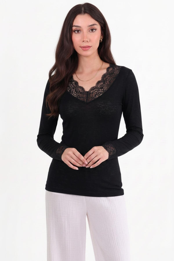 Blouse Met Kanten Details En V‑Hals — Zwart