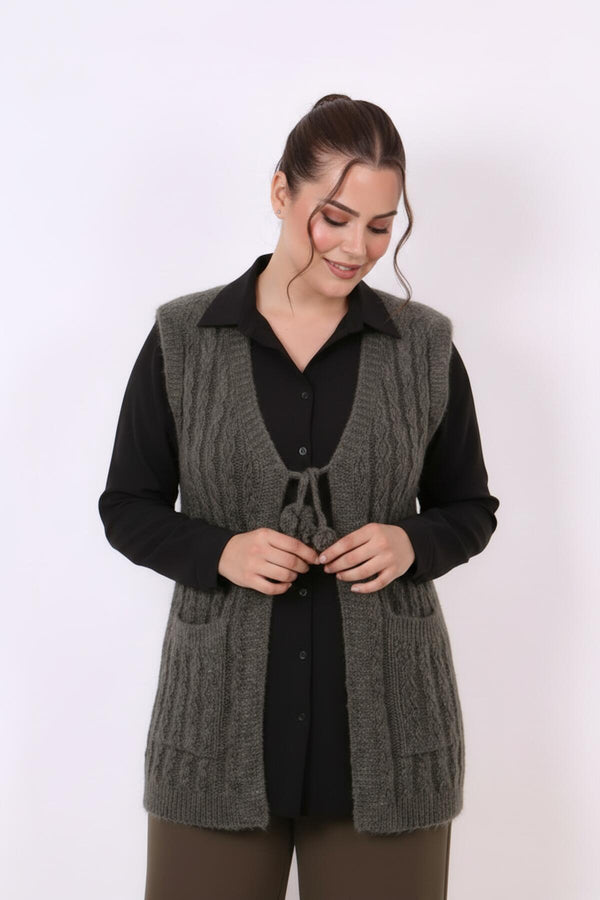 Gebreide Gilet Met Taillestrik, Antraciet – Grote Maten