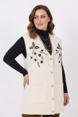 Plus - Size Lang Gebreid Vest Met Bloemen - En Kralenborduursel — Crème
