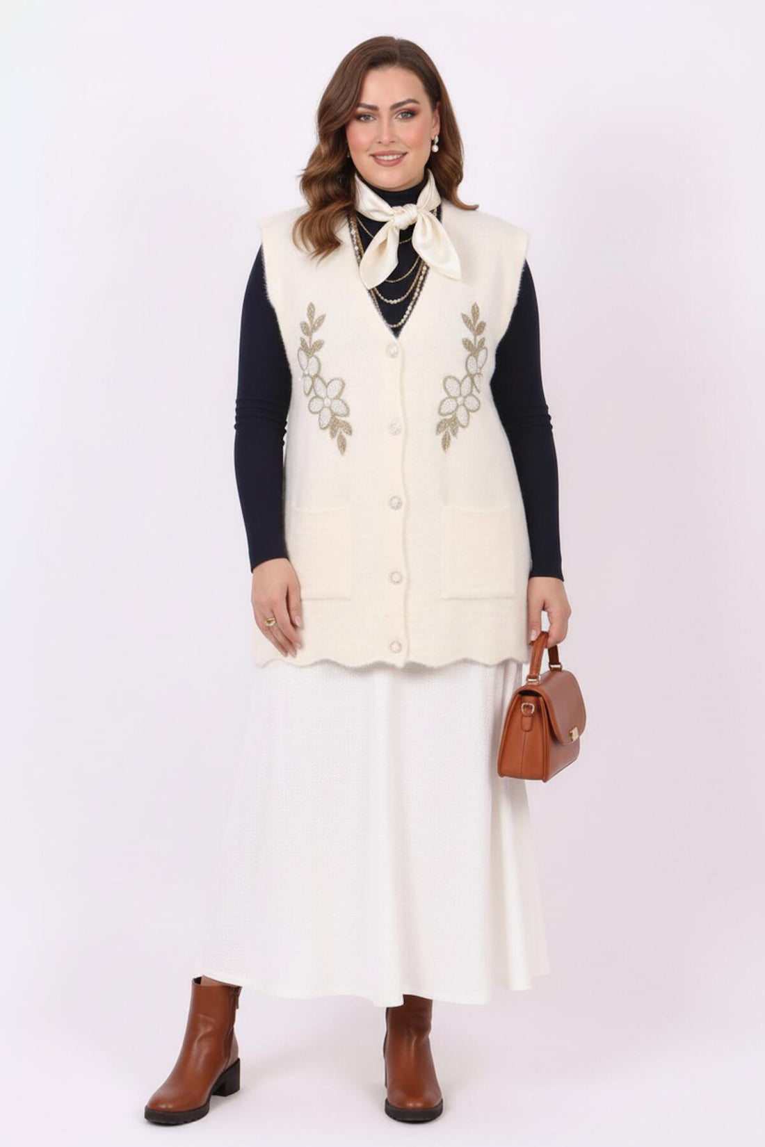 Plus - Size Floral Stone - Embellished Knit Vest — Cream