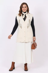 Plus - Size Floral Stone - Embellished Knit Vest — Cream