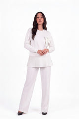 Ensemble Pantalon Deux‑Pièces Plissé Avec Broche Fleurie — Écru