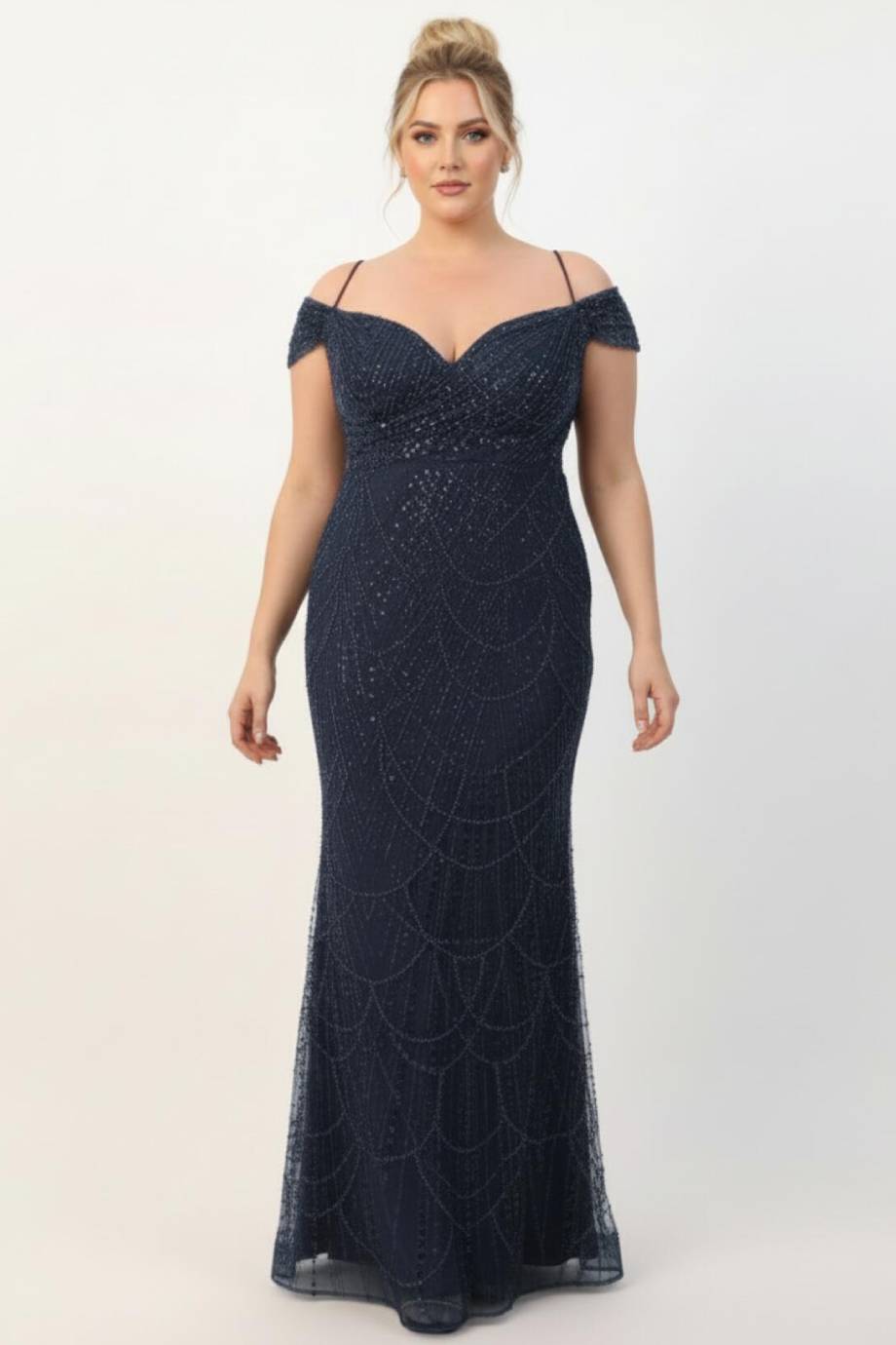 Bordeauxfarbenes Abendkleid Mit Carmenausschnitt Und Perlen (Große Größen)