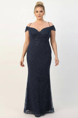 Bordeauxfarbenes Abendkleid Mit Carmenausschnitt Und Perlen (Große Größen)